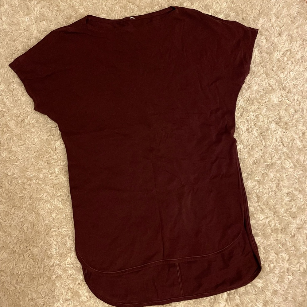 EUC Lululemon top, no tag fits like a 4/6